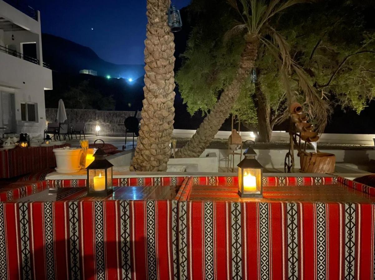 Wadi Al Arbeieen * Firq