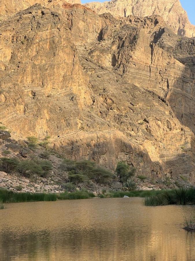 Wadi Al Arbeieen * Firq